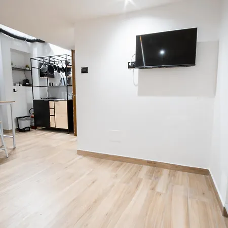 The Pisani Апартаменты Бари